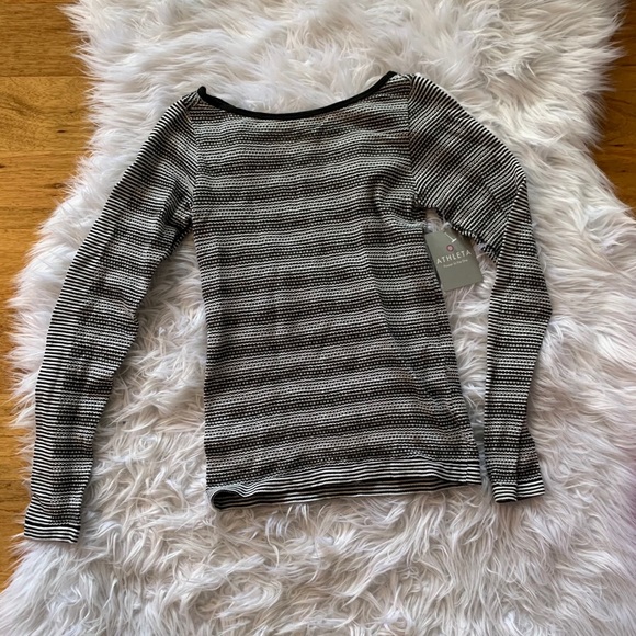 Athleta Tops - Athleta Striped seamless eyelet long-sleeve top